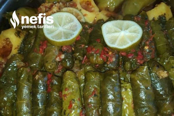 Bulgurlu Etli Karışık Dolma Yaprak Sarma